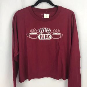 Women's Friends Central Perk Size XL Graphic Long Sleeve Crop T-Shirt